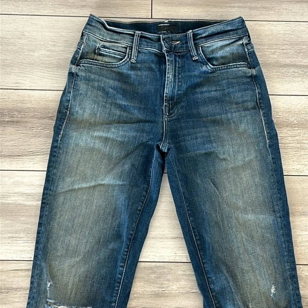 MOTHER the rascal ankle step fray jeans size 24 field of dreams